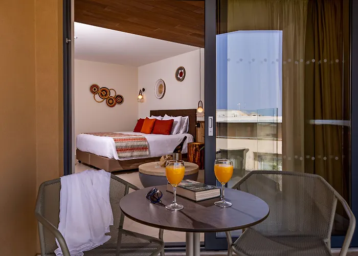  Minos Ambassador Suites & Spa - Adults Only